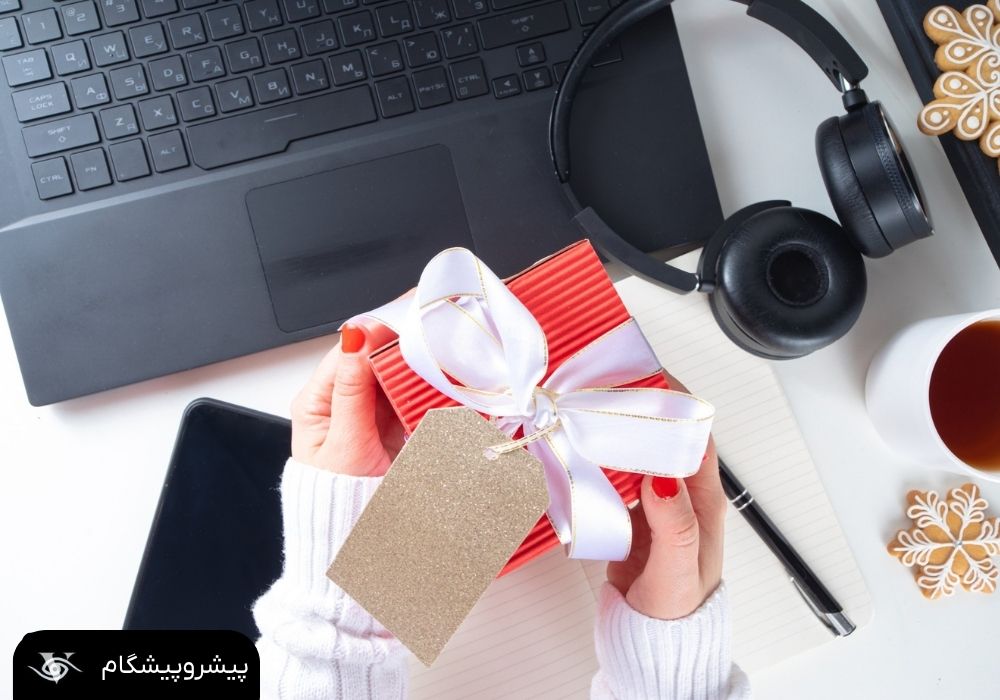 راهنمای انتخاب بهترین هدیه نمایشگاهی + اشتباهاتی که تأثیر هدیه را نابود میکند! انتخاب هدیه نمایشگاهی
